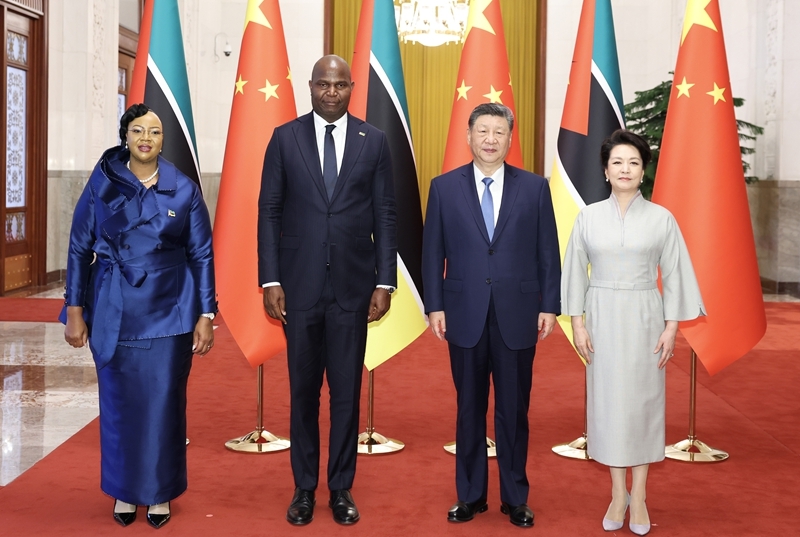 席大大同莫桑比克总统查波会谈